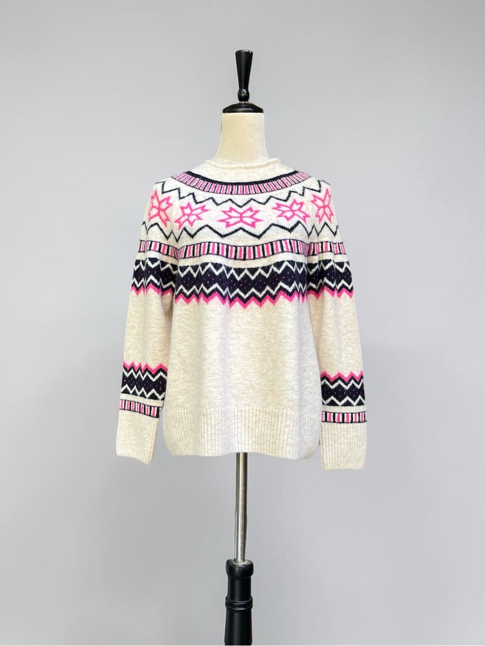 CeCe Fair Isle Snowflake Yoke Pullover Sweater Cream Pink Black Sz M